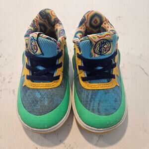 Nike Shoes Boy Size 7c Todder Kyrie 8 SE TD Baltic Blue Green Basketball sneaker